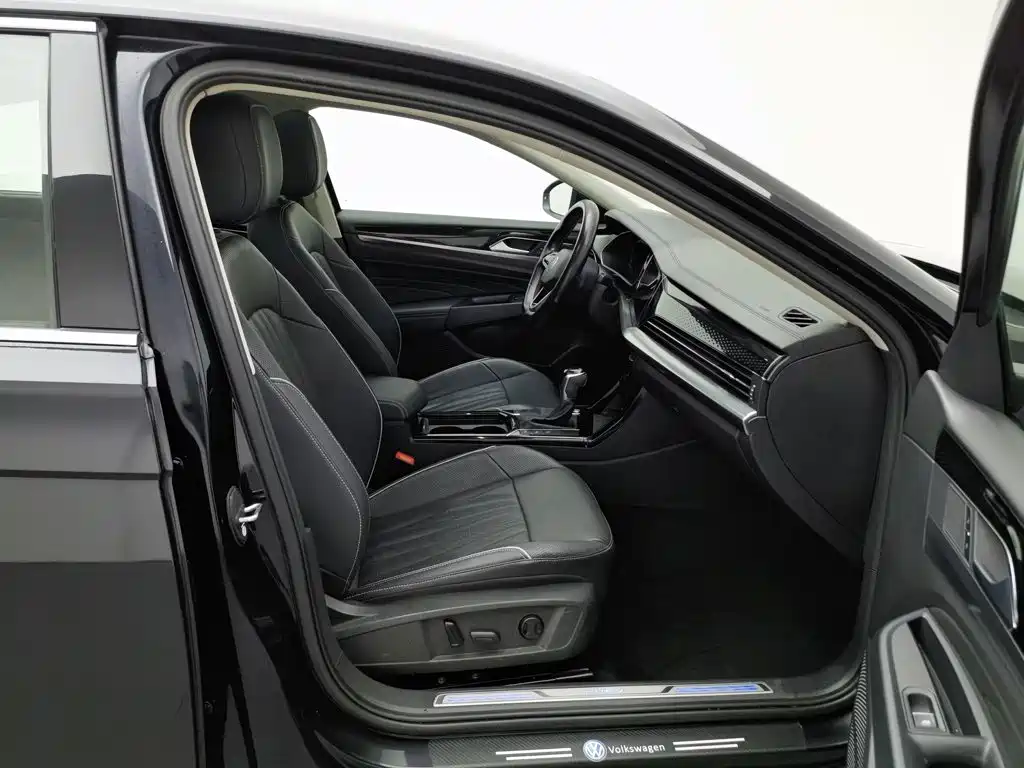 Volkswagen 帕萨特插电混动 — миниатюра 23
