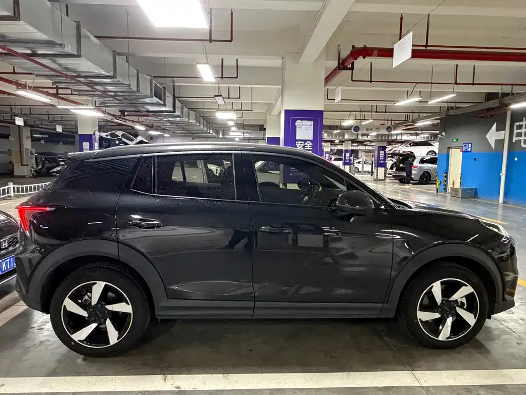 Lynk & Co 06 2020 1.5T Pro