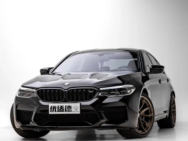 BMW  M5 2018