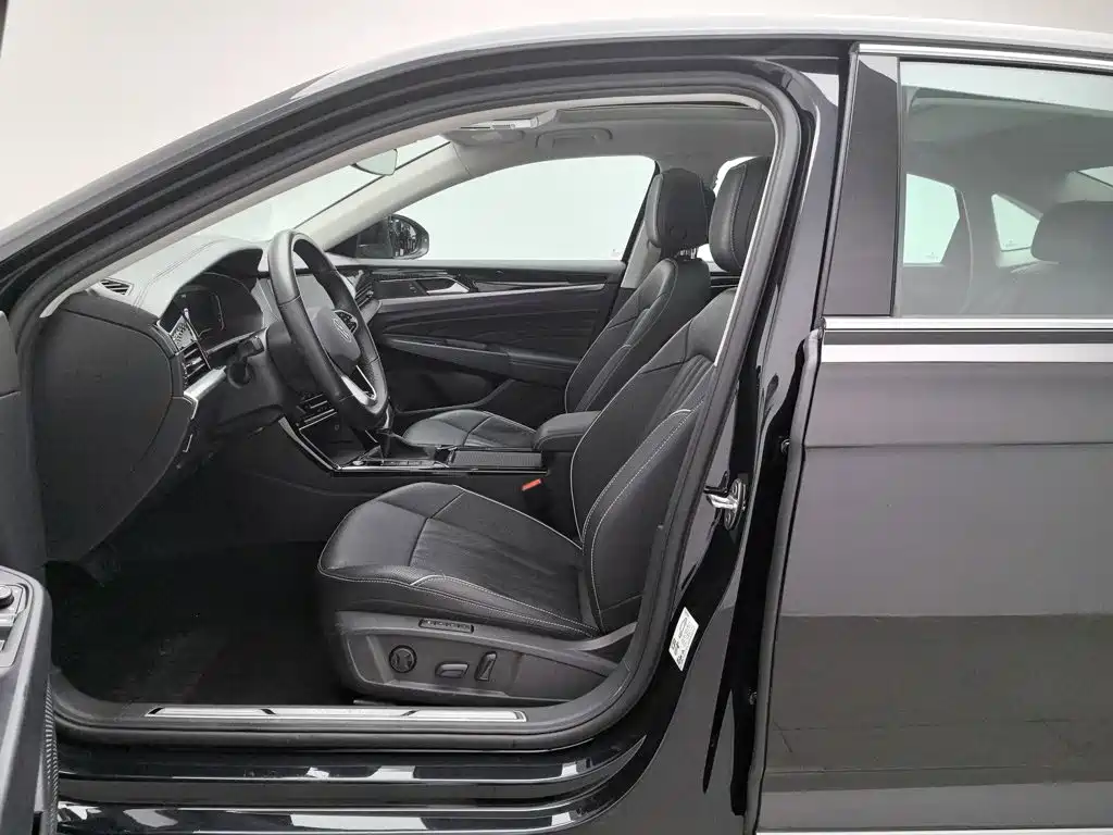 Volkswagen Passat — миниатюра 10