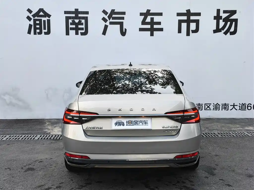 Skoda Superb — миниатюра 27