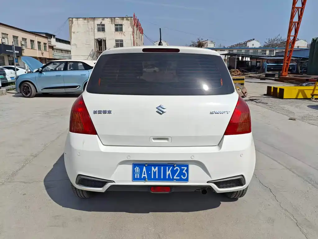 Suzuki Swift 1.3L Manual Standard Type, фото 5