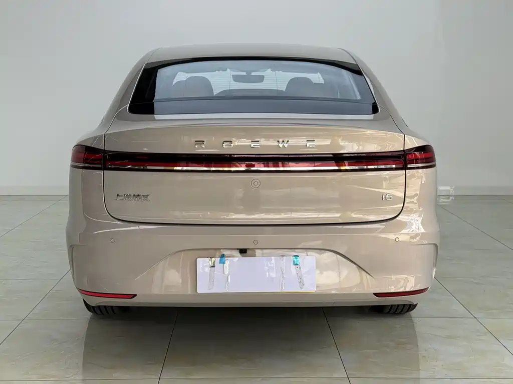Roewe i6 — миниатюра 8