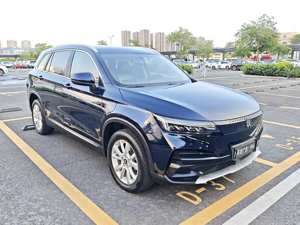 Skyworth EV6 — миниатюра 3