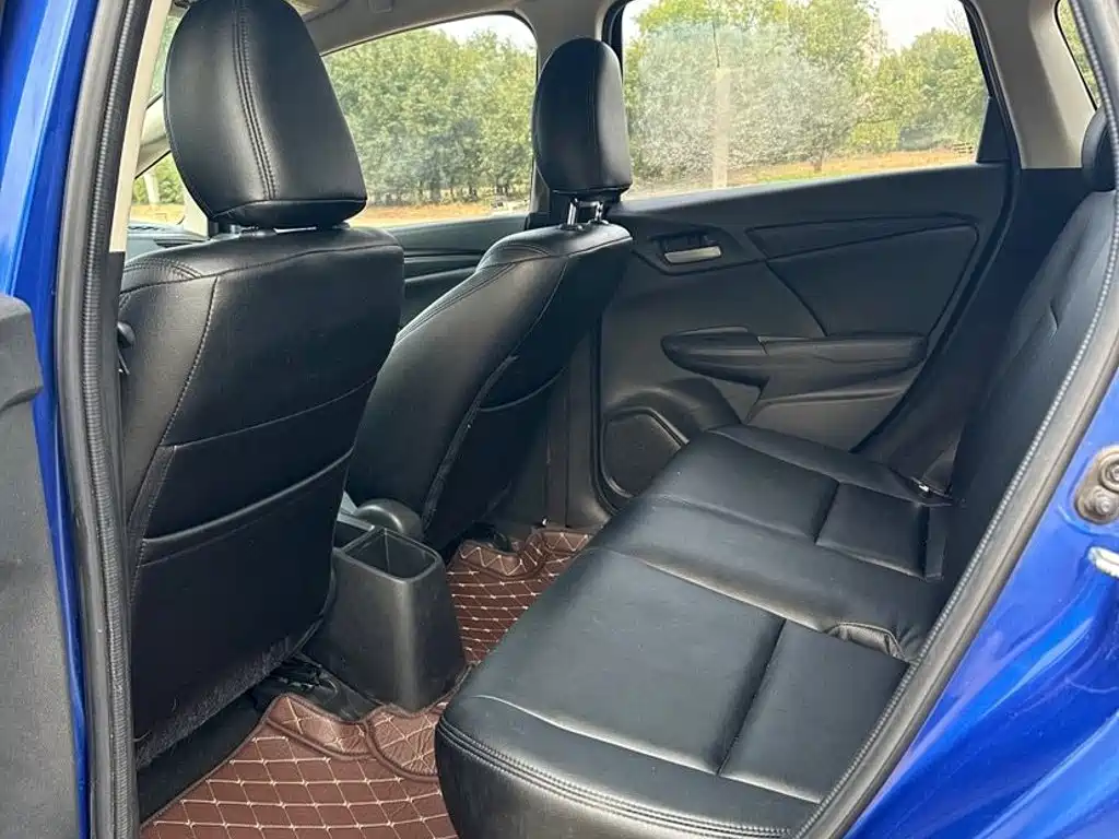 Honda Fit — миниатюра 7