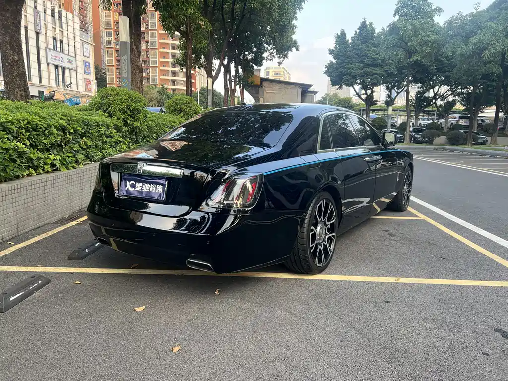 Rolls-Royce Ghost — миниатюра 12
