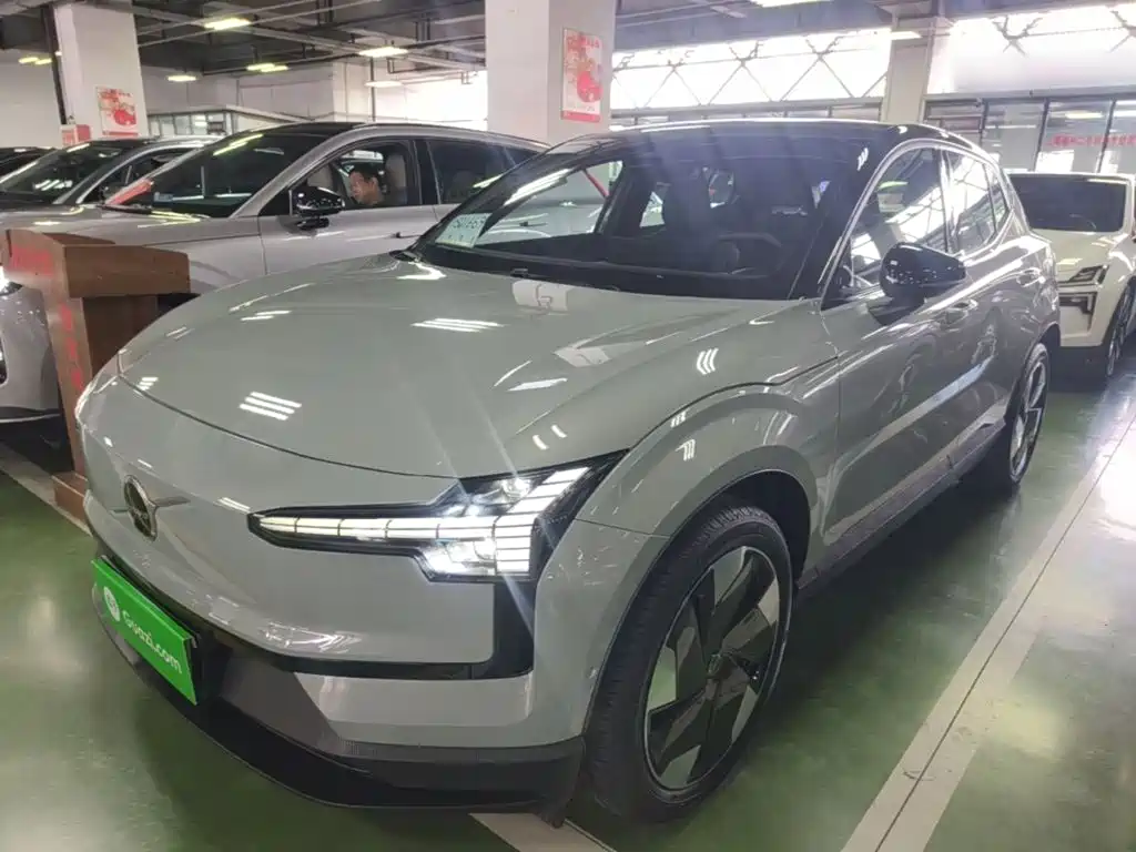 Volvo EX30