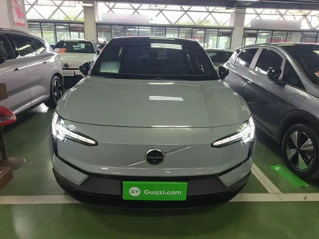 Volvo EX30 — миниатюра 3