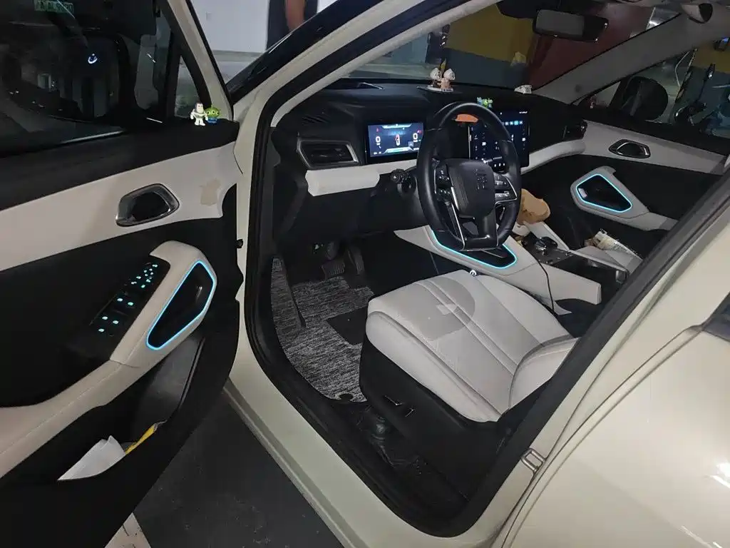 BYD Yuan UP — миниатюра 13