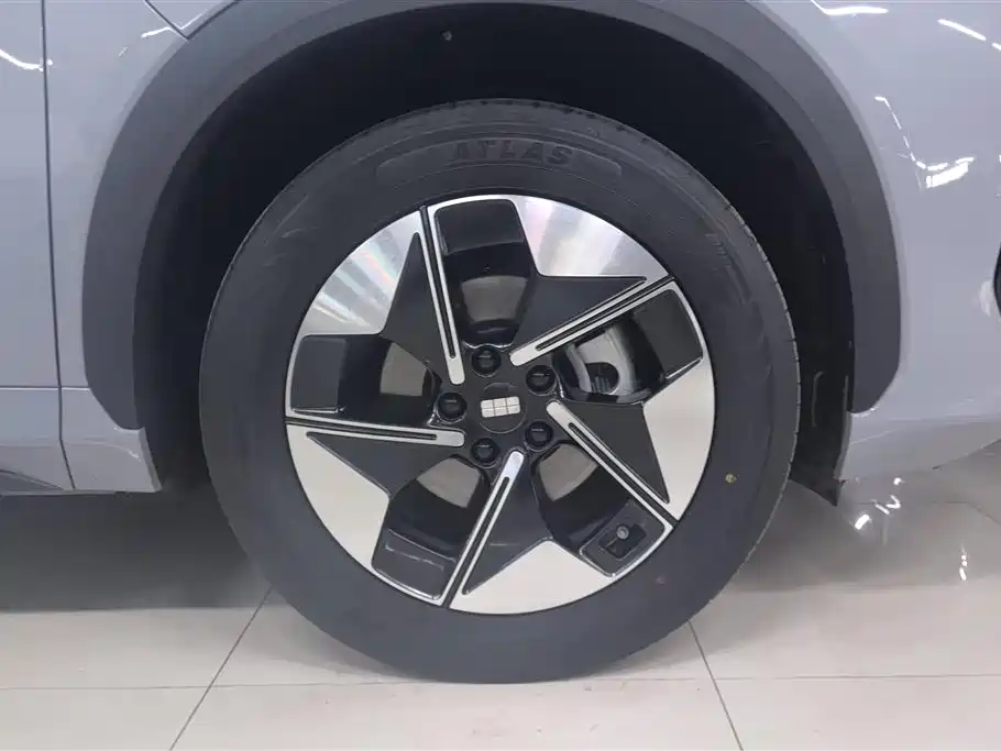 GEELY GALAXY GALAXY E5