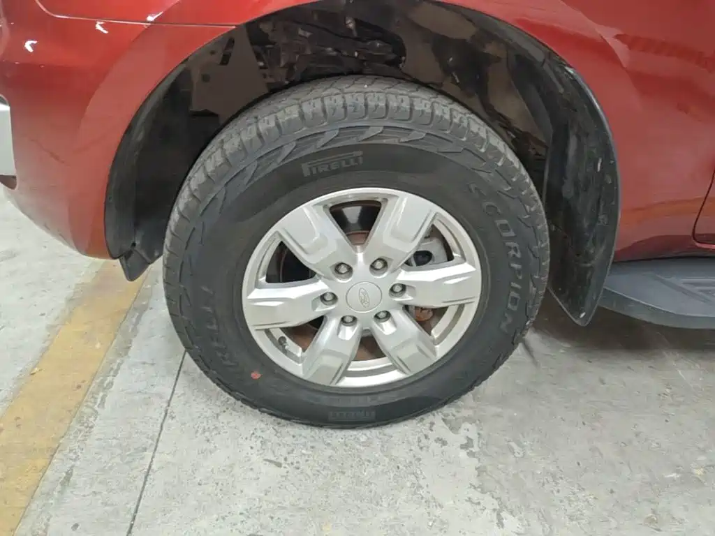 Ford Everest — миниатюра 23