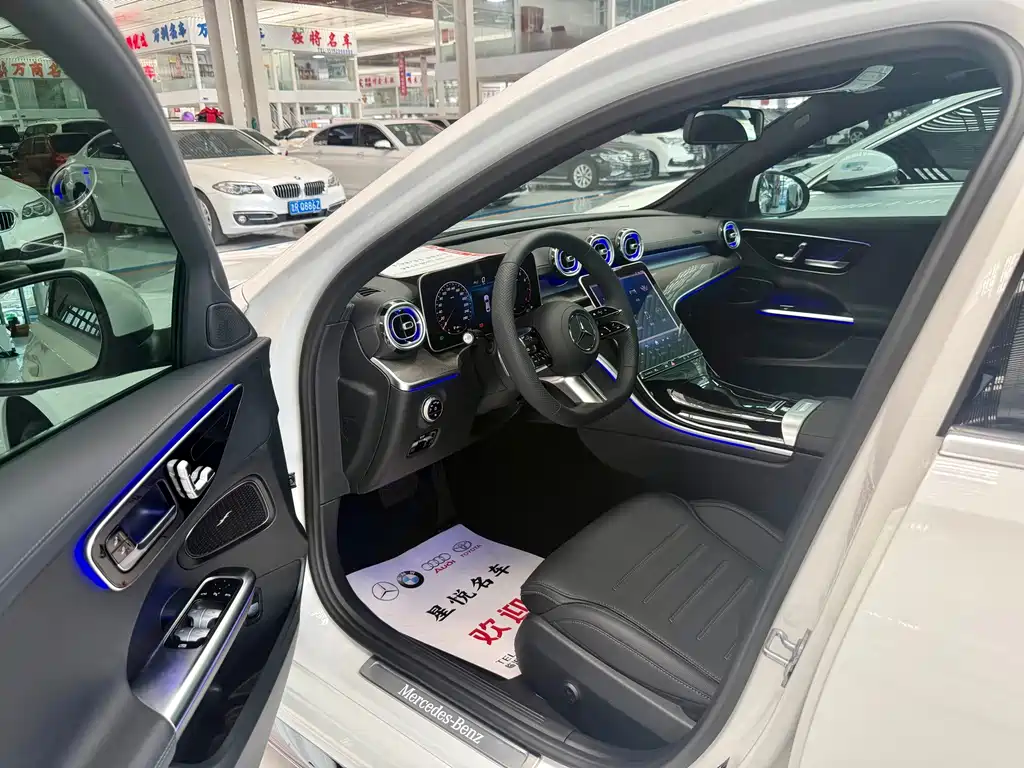 Mercedes-Benz C-Class — миниатюра 5