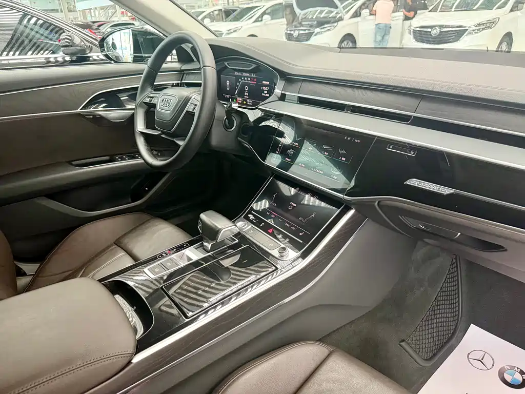 Audi A8 — миниатюра 8