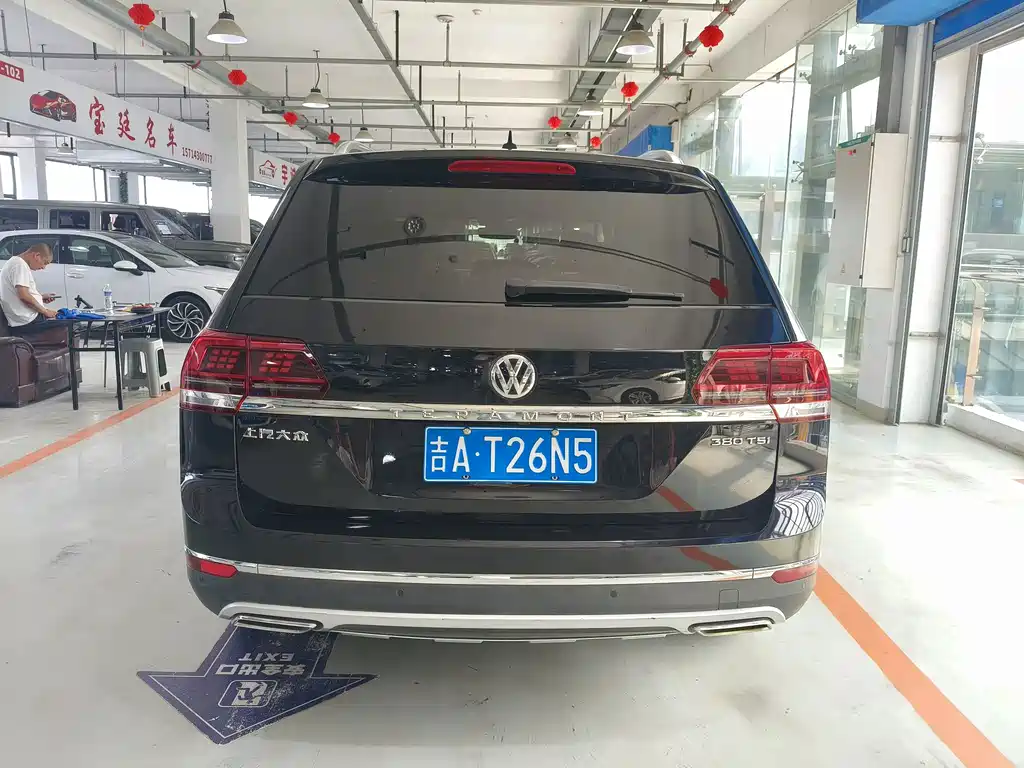 Volkswagen Teramont — миниатюра 5