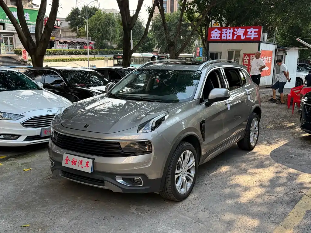 Lynk & Co 01 — миниатюра 3