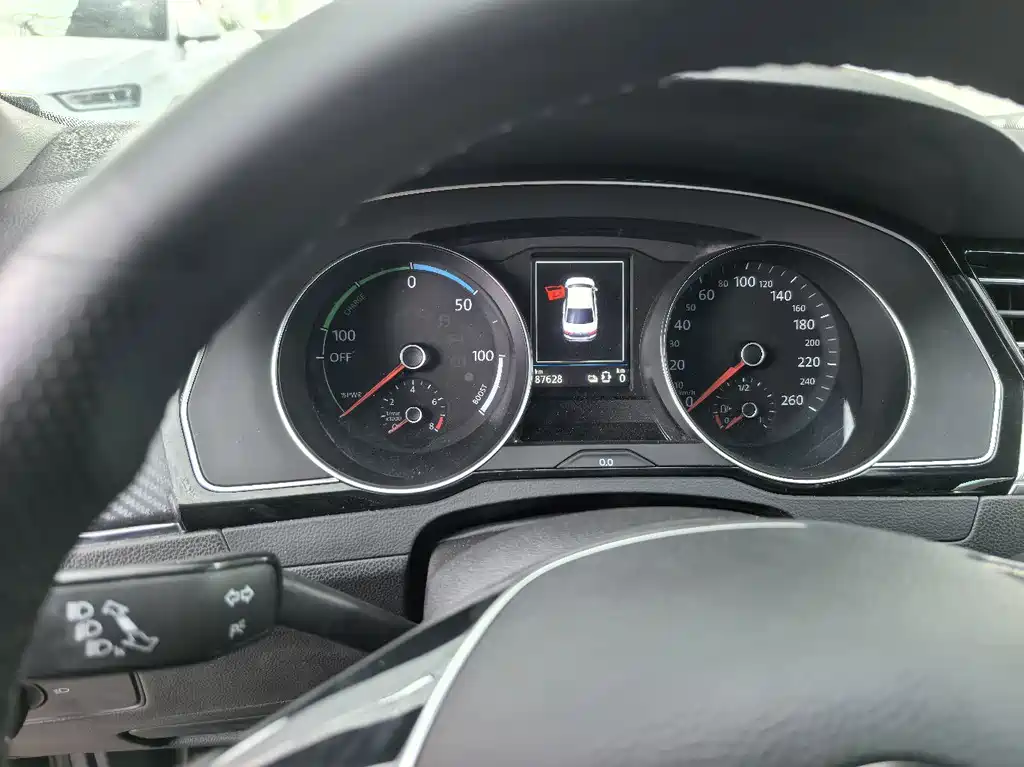 Volkswagen Magotan PHEV — миниатюра 5