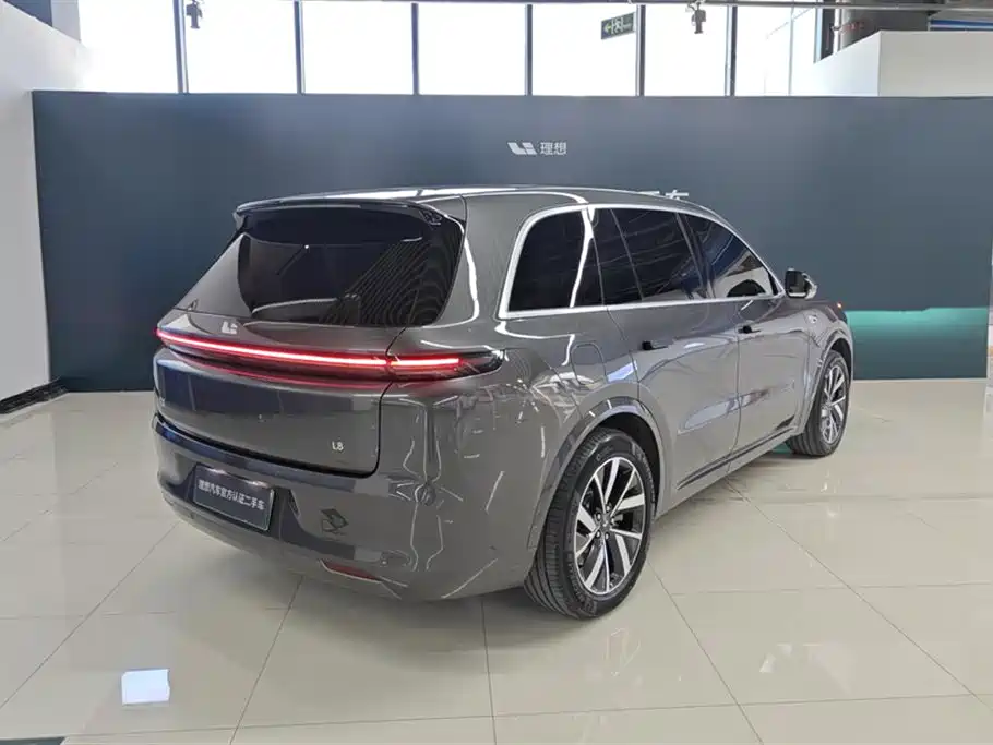Li Auto L8 2023 Pro