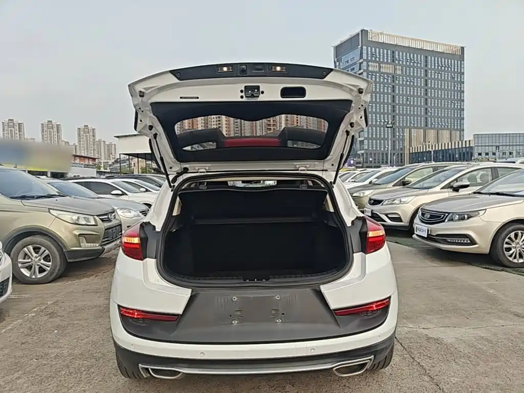 Geely Emgrand GS — миниатюра 19