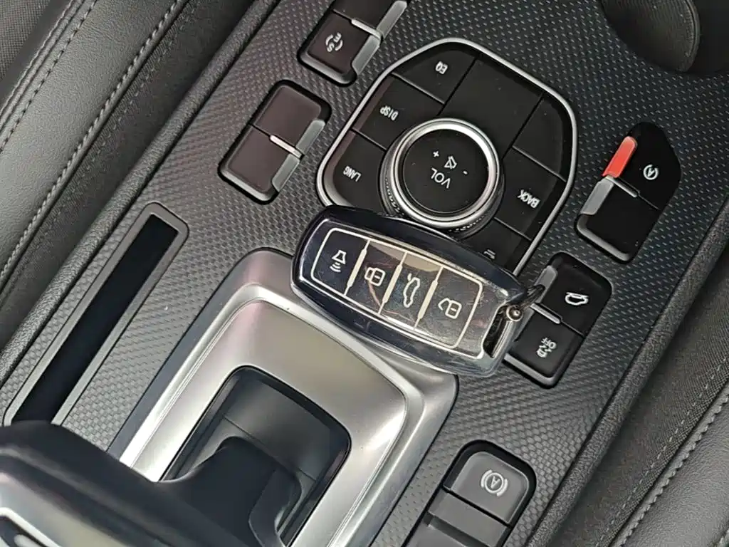 Haval H6 Coupe — миниатюра 9