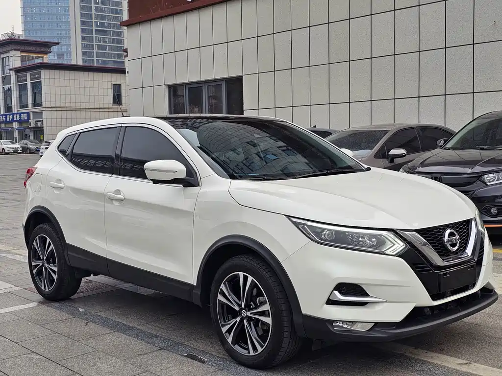 Nissan Qashqai — миниатюра 3