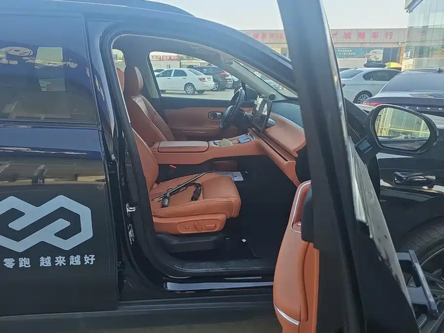 Leapmotor Leapmotor C16 — миниатюра 8