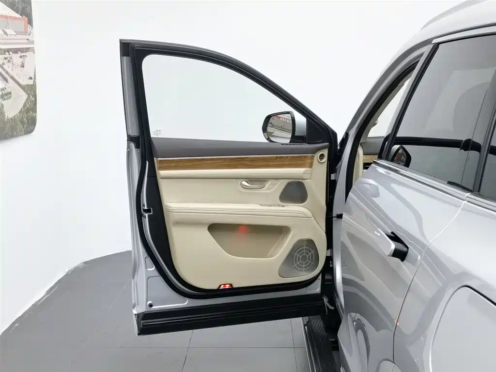 Aito M7 2024 1.5T Plus 5 мест