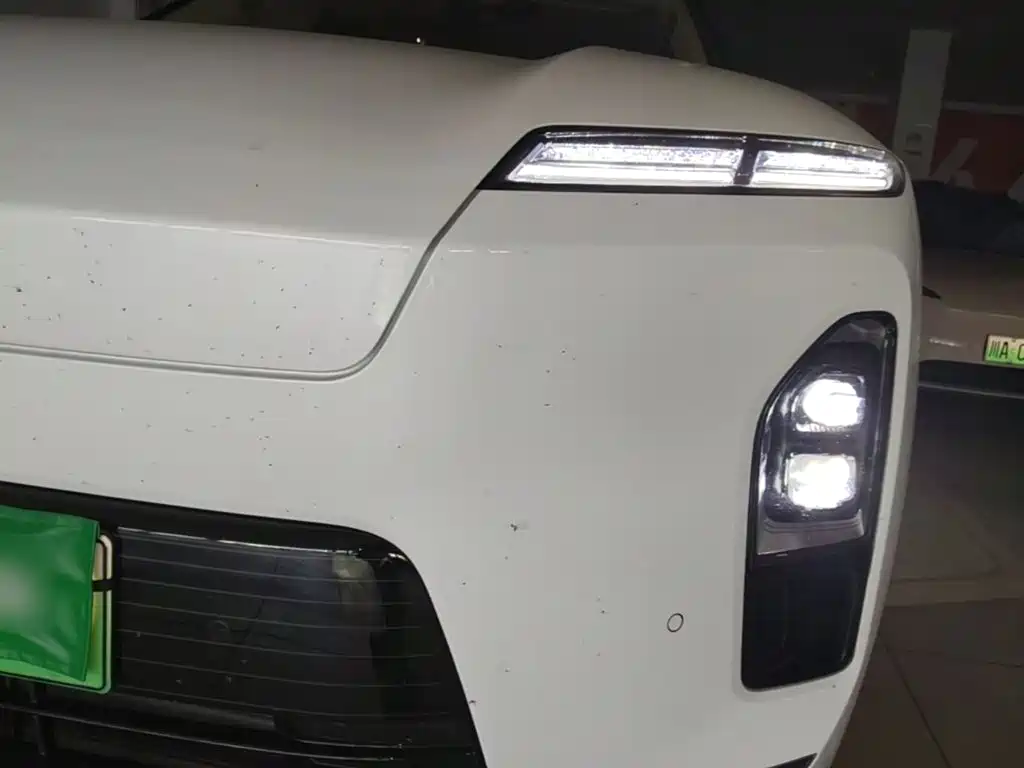 NIO ES8 — миниатюра 24