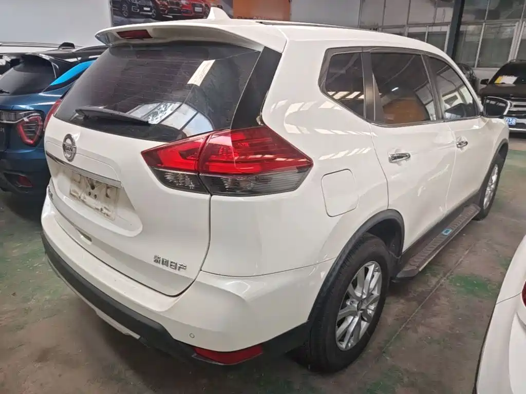 Nissan X-Trail — миниатюра 7