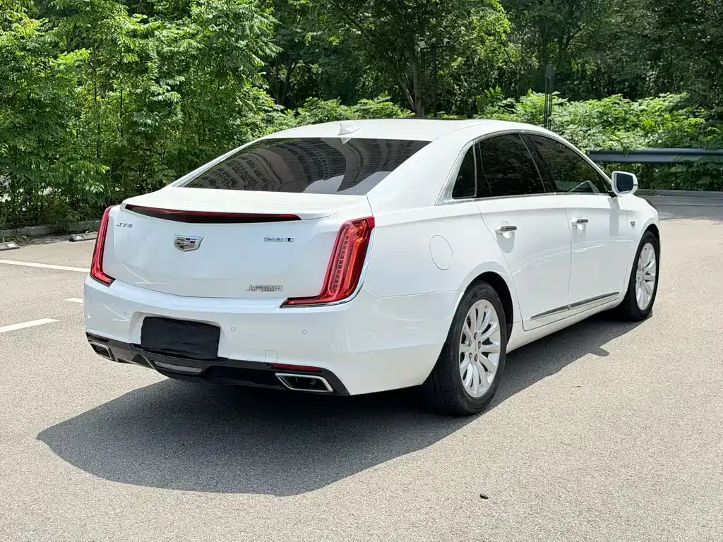 Cadillac XTS — миниатюра 9
