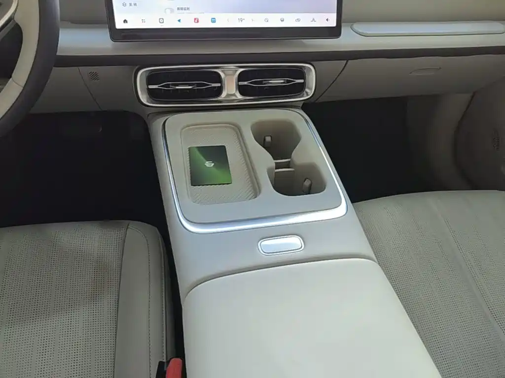Leapmotor Leapmotor B01 — миниатюра 14