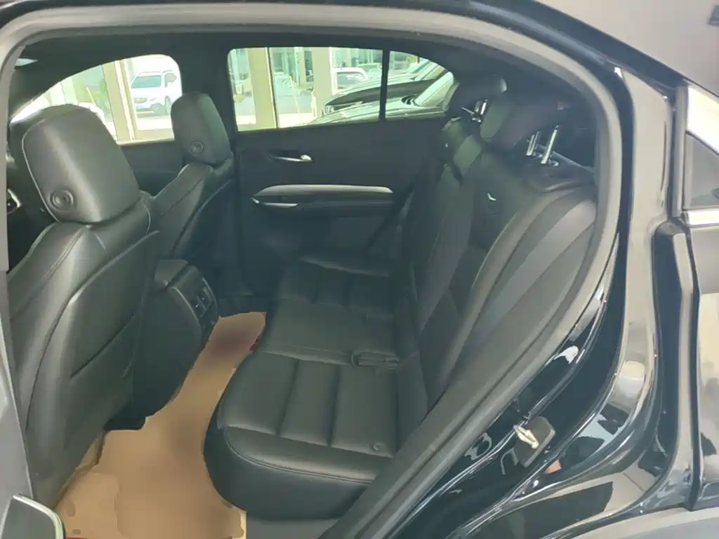 Cadillac XT4 — миниатюра 17
