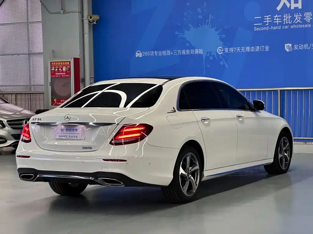Mercedes-Benz E-Class — миниатюра 15