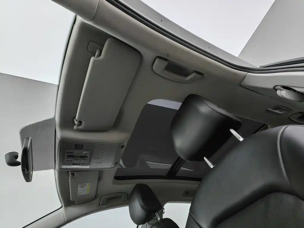 Volkswagen Sagitar — миниатюра 14