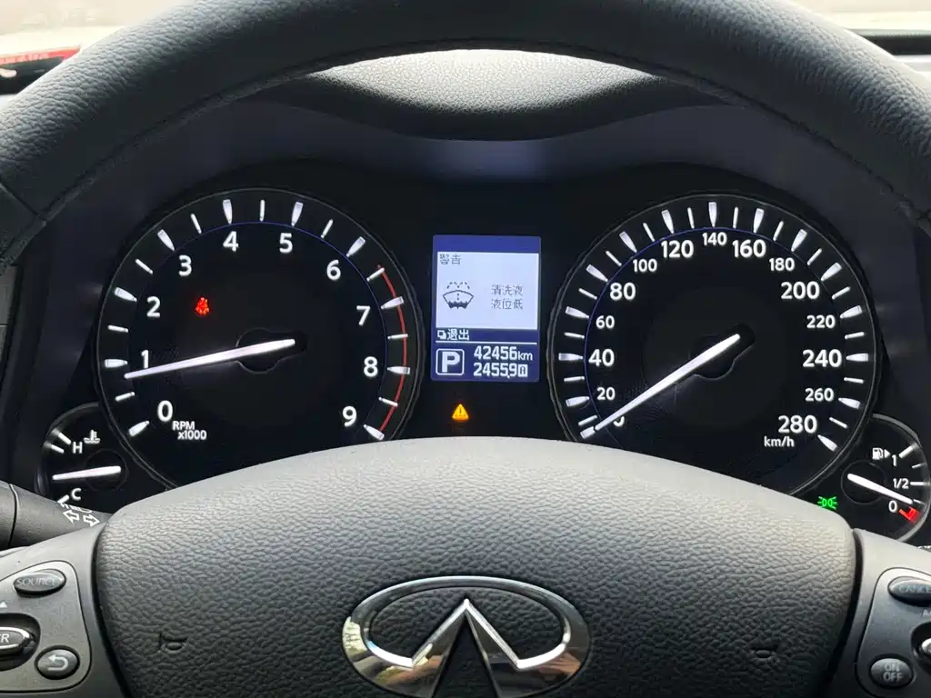 Infiniti Q70 — миниатюра 13