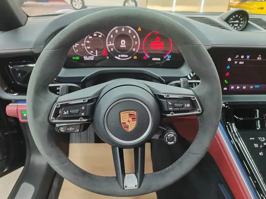 Porsche Panamera — миниатюра 4