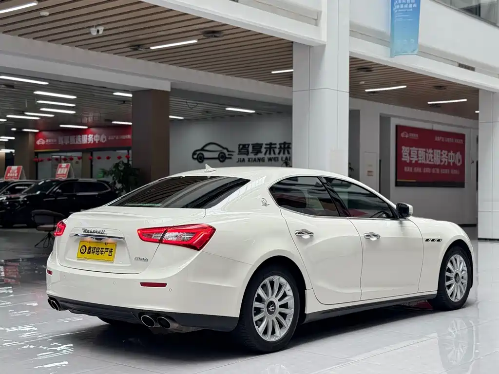 Maserati Ghibli — миниатюра 5