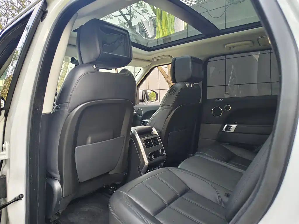 Land Rover Range Rover Sport 2019 3.0 L6 HSE DYNAMIC
