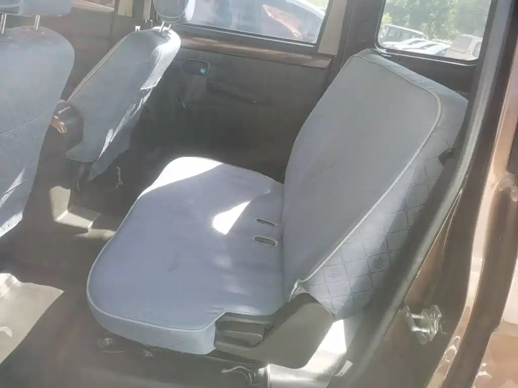 Wuling Hongguang — миниатюра 17