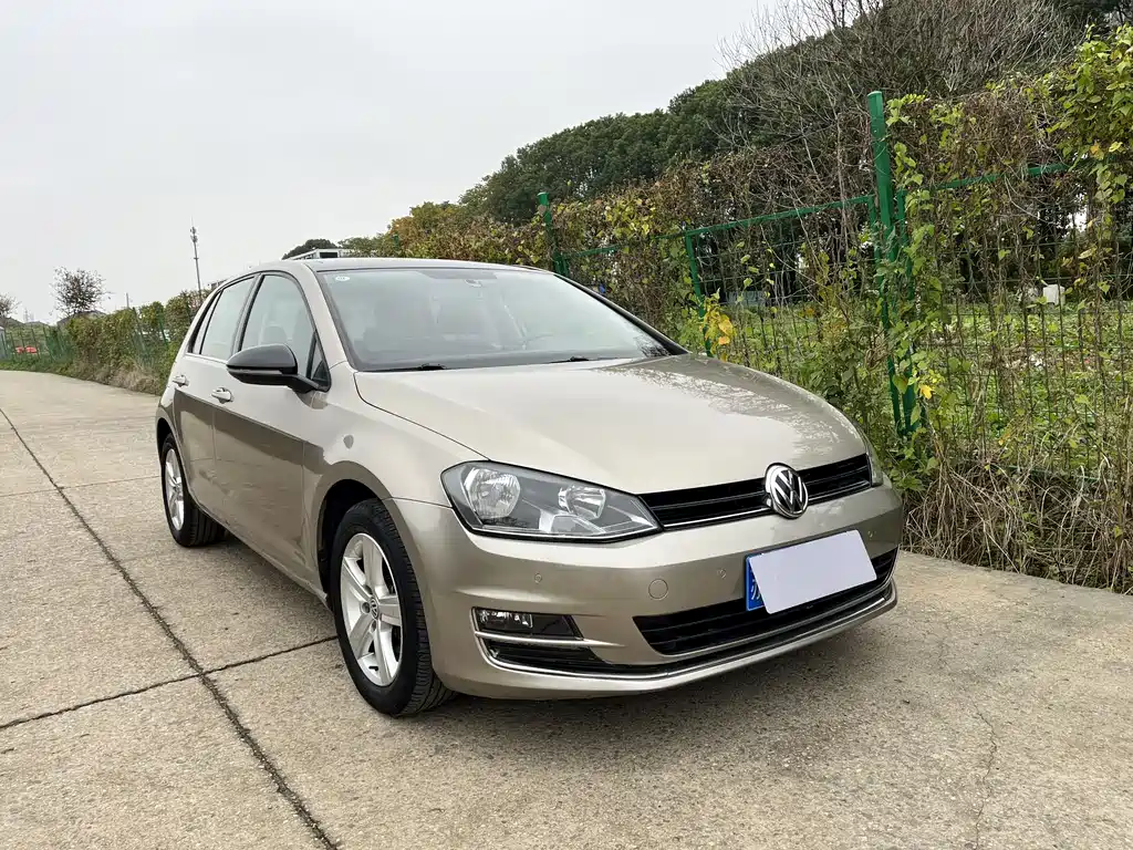 Volkswagen Golf 2017 230TSI AT Comfort