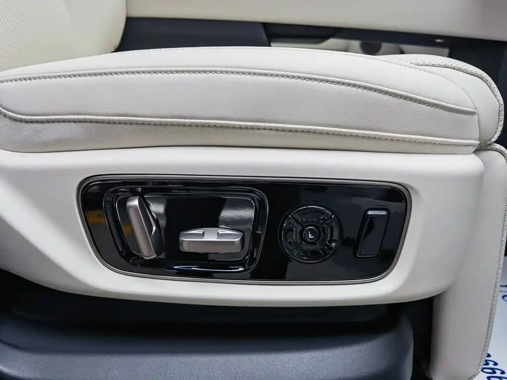 Li Auto Li MEGA — миниатюра 20