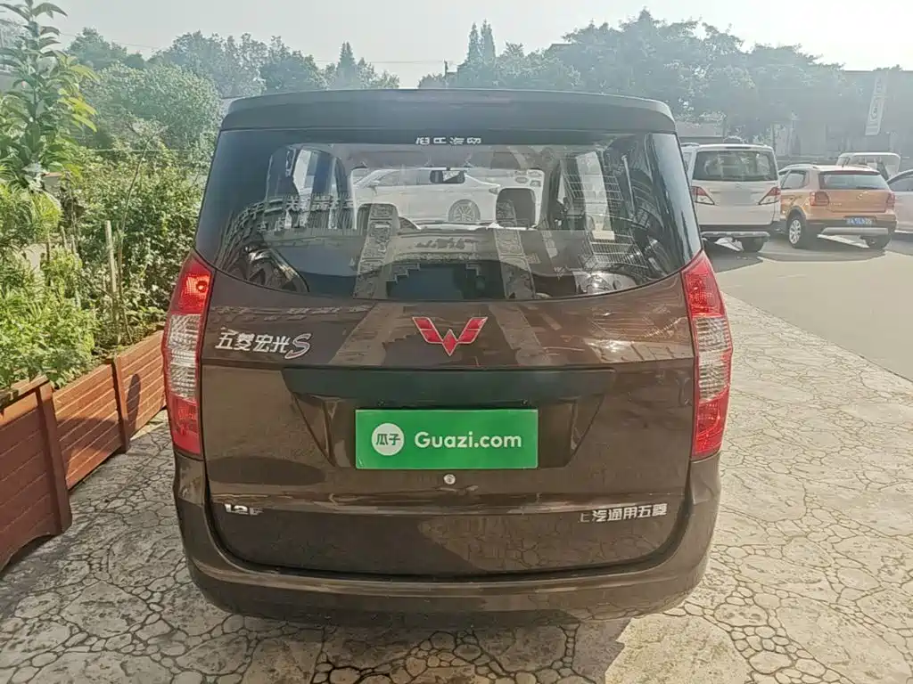 Wuling Hongguang — миниатюра 6