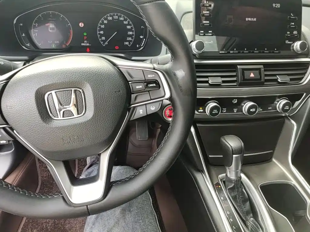 Honda Accord — миниатюра 10