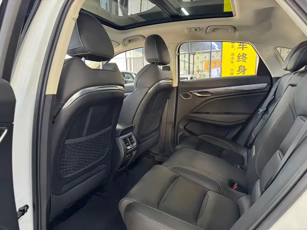 Geely Xingyue — миниатюра 8