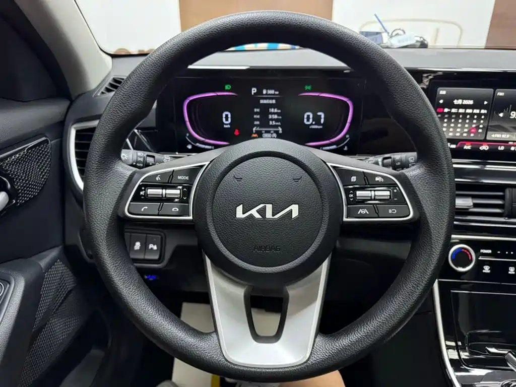 Kia Seltos — миниатюра 11