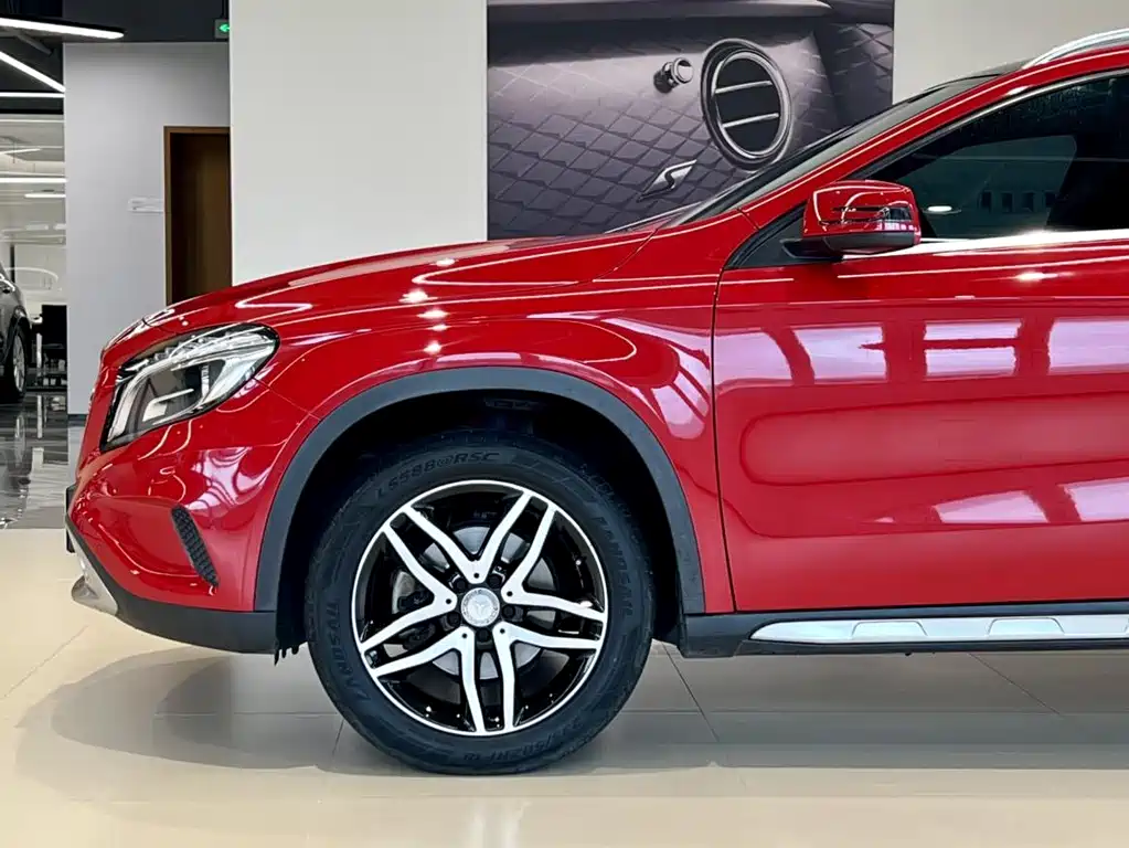 Mercedes-Benz GLA 2016 GLA 200 Fashion