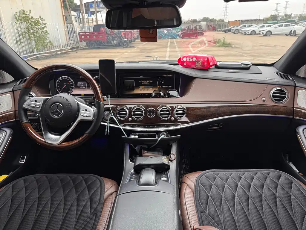 Mercedes-Benz S-Class — миниатюра 11