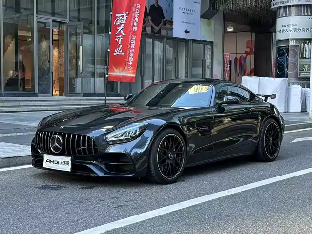 MERCEDES-BENZ AMG GT