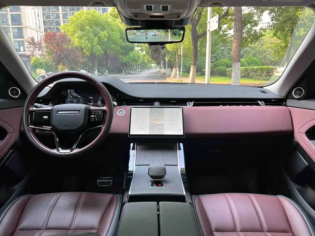 Land Rover Range Rover Evoque 2024 L SE