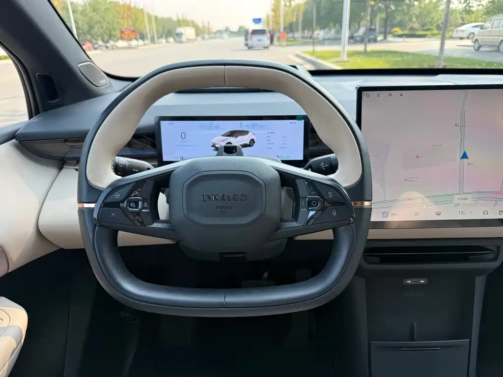 Lynk & Co Z20 — миниатюра 5