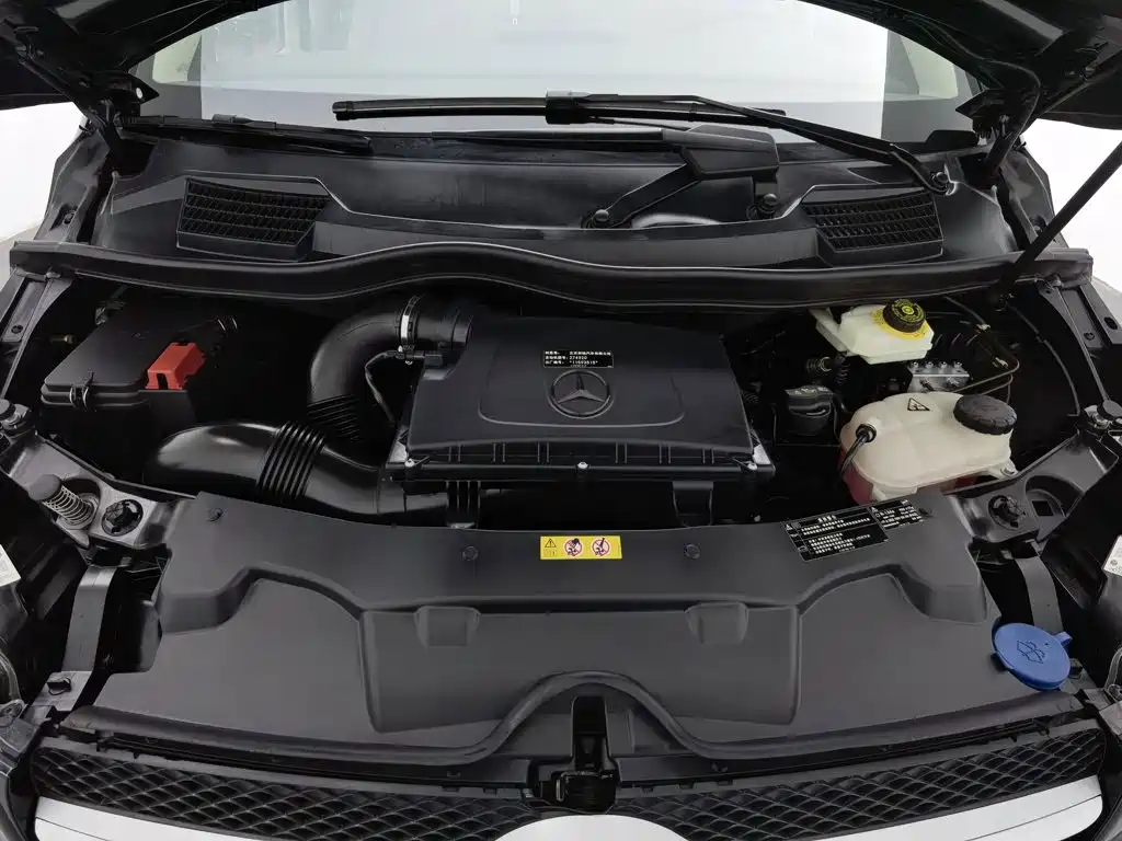 Mercedes-Benz V-Class — миниатюра 6
